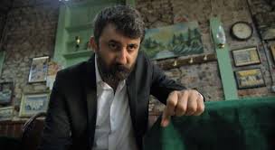 O beni̇m i̇çi̇n şahsi̇yet meselesi̇ kaçırılan kadınlarını. Cukur Cumali Kim