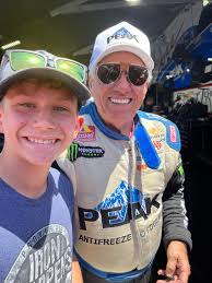 Permission to post and Photo credit to Brian Zuckerman photography,  Original post from Everything Frederick & More. Good luck to Cole and all  the Jr. Dragsters heading to Bristol.