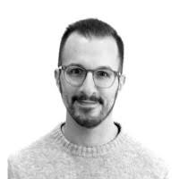 1800+ profilů „Shaya“