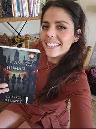 Samantha Gammons's Instagram, Twitter & Facebook