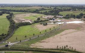 Coleen mary rooney (née mcloughlin; Wayne And Coleen Rooney Add Access Road To 20m Mansion 247 News Around The World