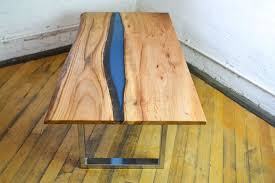 nouveau design unique artisan britannique fait table basse en orme avec une riviere en resine la longueur de la resin furniture wood resin table resin table