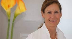 Iris Nagel's Instagram, Twitter & Facebook