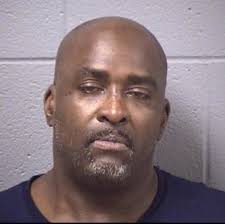 Mad Man Grabs Girlfriend By Her Hair: Police