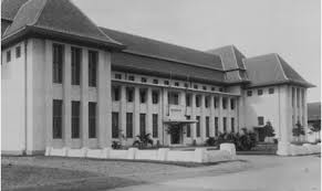 Rumah sakit tembakau deli cagar budaya indonesia bagai gadis tua. Sejarah Rumah Sakit Dan Rs Terkenal Di Indonesia Sepulsa