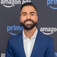 Sam Zadeh's Instagram, Twitter & Facebook