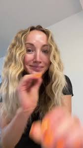 My husband goes “omg what happened to your hair” #haircrimper #haircrimping