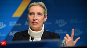 alice weidel naked foam bath reveal