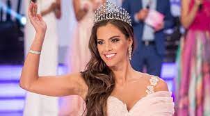 Az Usa Ban Szeretne Karriert A Miss World Hungary Szepsegkiralynoje Borsonline