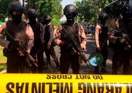 Pembentukan di/tii ini bertujuan untuk mengganti tatanan pemerintah indonesia berdasarkan dengan islam. Minoritas Paling Berbahaya Islam Radikal Indonesia