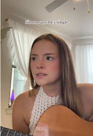 Simon Says Verso 2: Divertida Diversión en Juego