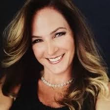 Lori Coffey's Instagram, Twitter & Facebook