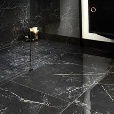 Mosaique Et Galets Pour Carrelage De Salle De Bains Au Meilleur Prix Leroy Merlin Salle De Bain En Marbre Noir Salle De Bains Design Carrelage Carrelage