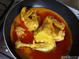 رندڠ) adalah masakan daging asli indonesia yang berasal dari minangkabau. Resep Rendang Ayam Padang Praktis Cukup 30 Menit