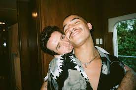 Nicholas peter andrew grimshaw (born 14 august 1984), also known as grimmy, is an english television and radio presenter. My Personal Hot Water Bottle Nick Grimshaw And Meshach Henry In Mark Ronson S