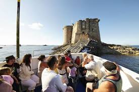 A L Abordage Du Chateau Du Taureau Chateau Du Taureau Chateau Taureau