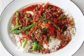 With everything from meatballs to lasagne, burgers and meatloaf, you'll find plenty of hearty inspiration in this collection of the best mince meat dinner recipes. Sophisticated Mince 26 Ingenious Mince Recipes That Go Beyond Bolognese