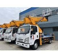 Isuzu Kv100 Straight Arm Aerial Work Platform Truck 30m High-Altitude  Operation Hydraulic Man-Lift Truck