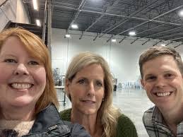 Carrie Cullen's Instagram, Twitter & Facebook