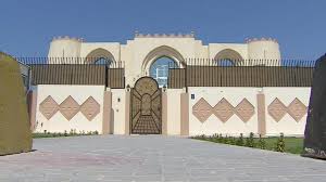 Taliban to announce 'islamic emirate of afghanistan' from presidential palace al jazeera airs footage of islamist fighters inside the palace, as canada shuts its embassy and germany begins. Afghanistan Presidential Palace Attacked In Kabul Bbc News