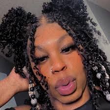 Deloris Pittman look