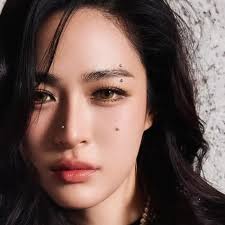 Sheng Yu Ling (@dada7015815) • Threads, Say more