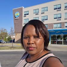 surround yourself with those who lift you up. #ItEndsWithUs now available  for a limited time