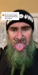 Double vertical tongue piercing store