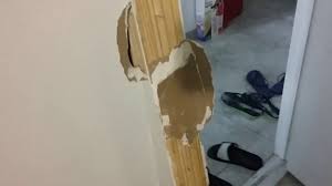 Scrape away any small chunks of wood that may be protruding from the door frame. Fix Broken Door Frame Part 1 Youtube