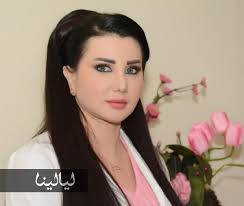صور جيني إسبر بمكياج دخاني يغير ملامحها والجمهور يشك في عملية تجميل موقع ليالينا Daniel Wellington Daniel Fashion