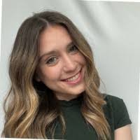 Elizabeth Breen's Instagram, Twitter & Facebook