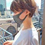 ちょっぴりハンサム が気分 イマドキ大人女子向け マニッシュヘア スタイル帖 キナリノ ロング パーマ 前髪なし ロング 前髪なし ロングパーマ