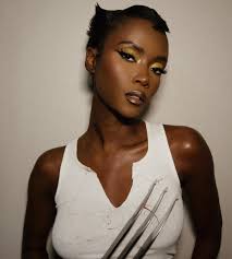 Ebony Riley (@ebony.riley) · Instagram photos and Reels