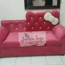 Beli sofa bed hello kitty online berkualitas dengan harga murah terbaru 2021 di tokopedia! Hello Kitty Sofa Babies Kids Baby Nursery Kids Furniture Other Kids Furniture On Carousell