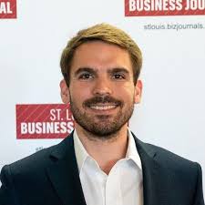 Alex Gillette's Instagram, Twitter & Facebook