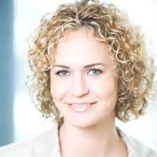 Amy Hallquist's Instagram, Twitter & Facebook