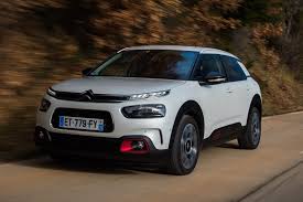 Te doy cuatro razones para adquirirlo y una. New Citroen C4 Cactus Review Comfort Is King Car Magazine