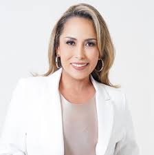 Katty Espinoza Trabajar para el prójimo es importante, porque fortalece la  convivencia y el respeto. Pero trabajar para Dios tiene un valor mayor,  porque nace del compromiso y de la fe. Gracias