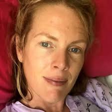 Mum diagnosed with terminal cancer 6 years ago has 'impossible' surgery