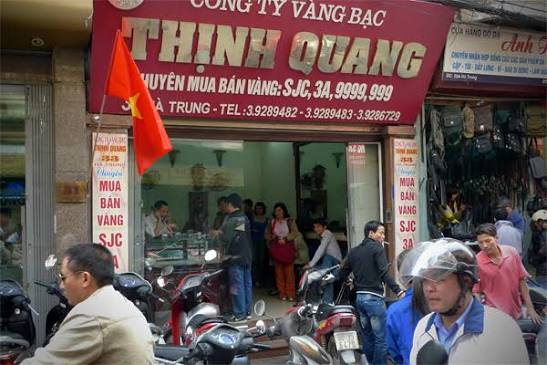 Vì sao Hà Trung được mệnh danh là phố ngoại hối?