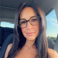 Darlene Shannon's Instagram, Twitter & Facebook