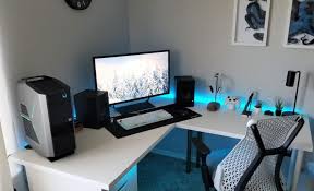 Mit der passenden bauanleitung ist dies auch gar nicht so schwer. Gaming Schreibtisch Selber Bauen Einfache Diy Ideen Fur Den Spielspass