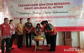 122,687 likes · 129 talking about this · 1,108,722 were here. Ramada Hotel Undang Anak Yatim Di First Anniversary