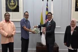 Savesave kebijakan pembangunan pertanian for later. Perbadanan Pembangunan Pertanian Negeri Perak Peruntuk Rm1 Juta Beli Hasil Tani Tidak Terjual The Malaya Post