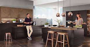Weltneuheit Von Nobilia Grifflose Designkuche Line N Front Touch Supermatt Schwarz Mit Bronze Edition 17 Kuch Kuchen Design Nobilia Kuchen Moderne Kuche