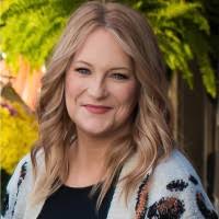 Lindsey Messer Email & Phone Number