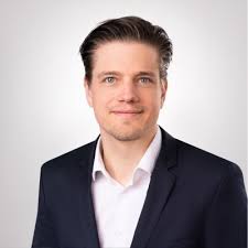 aller guten Dinge sind ZWEI! Vor 24 Monaten begann am Berliner Drees &  Sommer-Standort die Mission Architektur. Einen Monat später hatte sich das  Team schon auf zwei verdoppelt