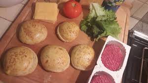 Pain express pour hamburger, buns au thermomix, pain burger express, buns express, pain pour hamburger express. Pain Pour Burger Maison Au Thermomix La Cuisine D Une Pin Up