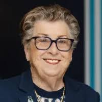 Anne Cummins's Instagram, Twitter & Facebook