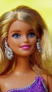 Beauty Barbie Face Iphone Wallpaper Girly Backgrounds Girly Pretty Dolls Find the best barbie wallpaper on getwallpapers.